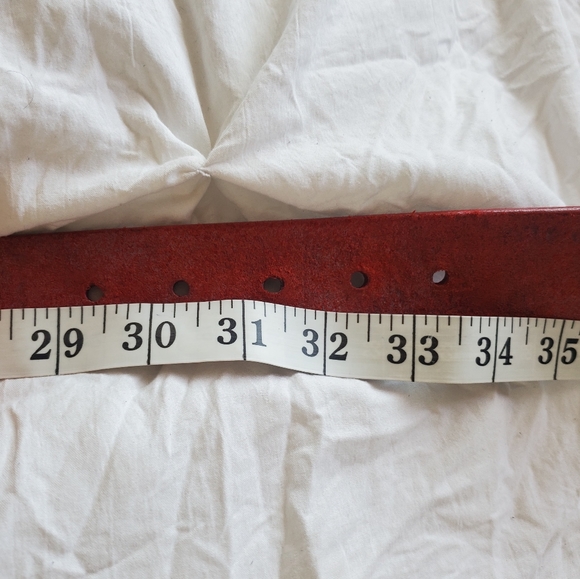 Red leather belt - Picture 9 of 9